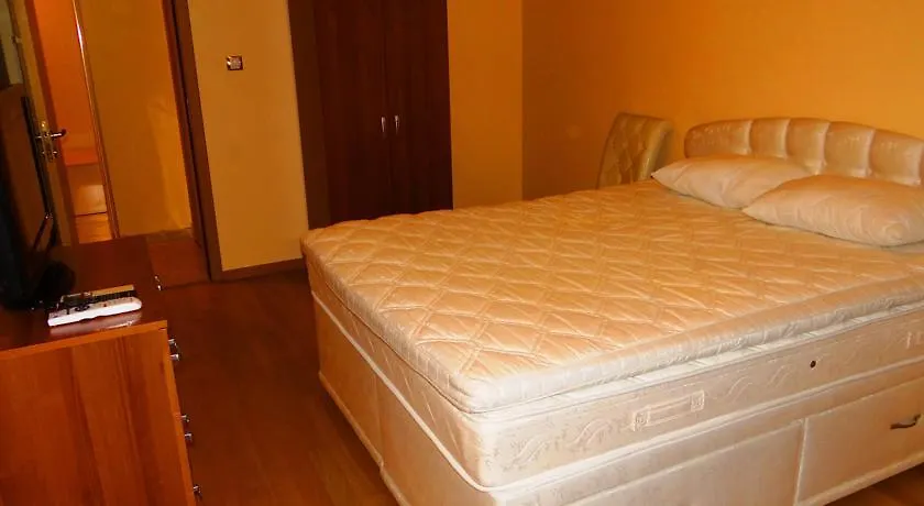 Luxury Versailles Apartments Center Opera Burgas 0*,